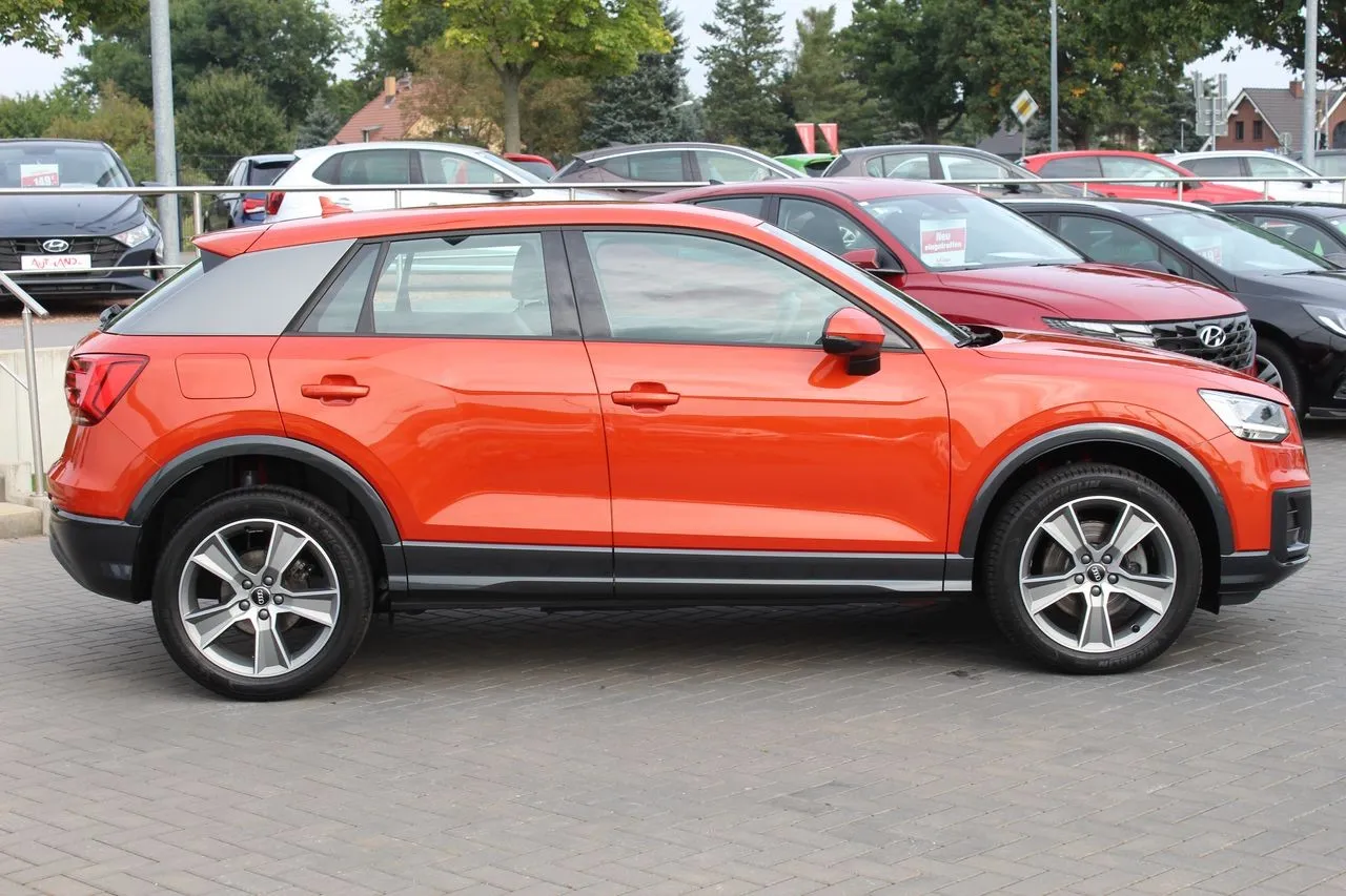 Audi Q2 1.6 TDI S-tronic Sport...  Image 3