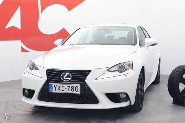 Lexus IS 300h Executive - / Navigointi / Peruutuskamera / Vakionopeudensäädin / Bi-Xenon / Image 8