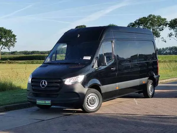 Mercedes-Benz Sprinter 314 L2H2 Airco MBUX Image 2